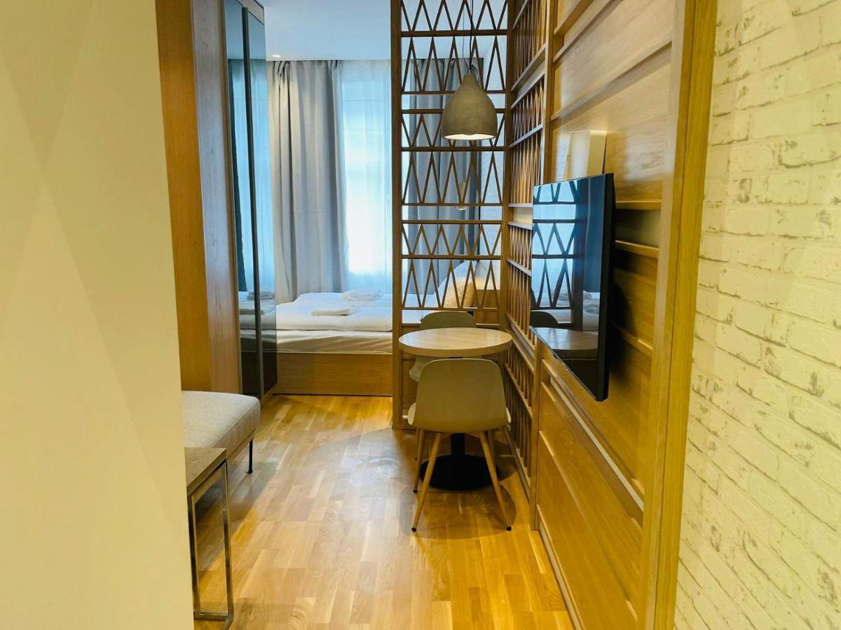 Zeus Design Compact Aparmtent Appartement